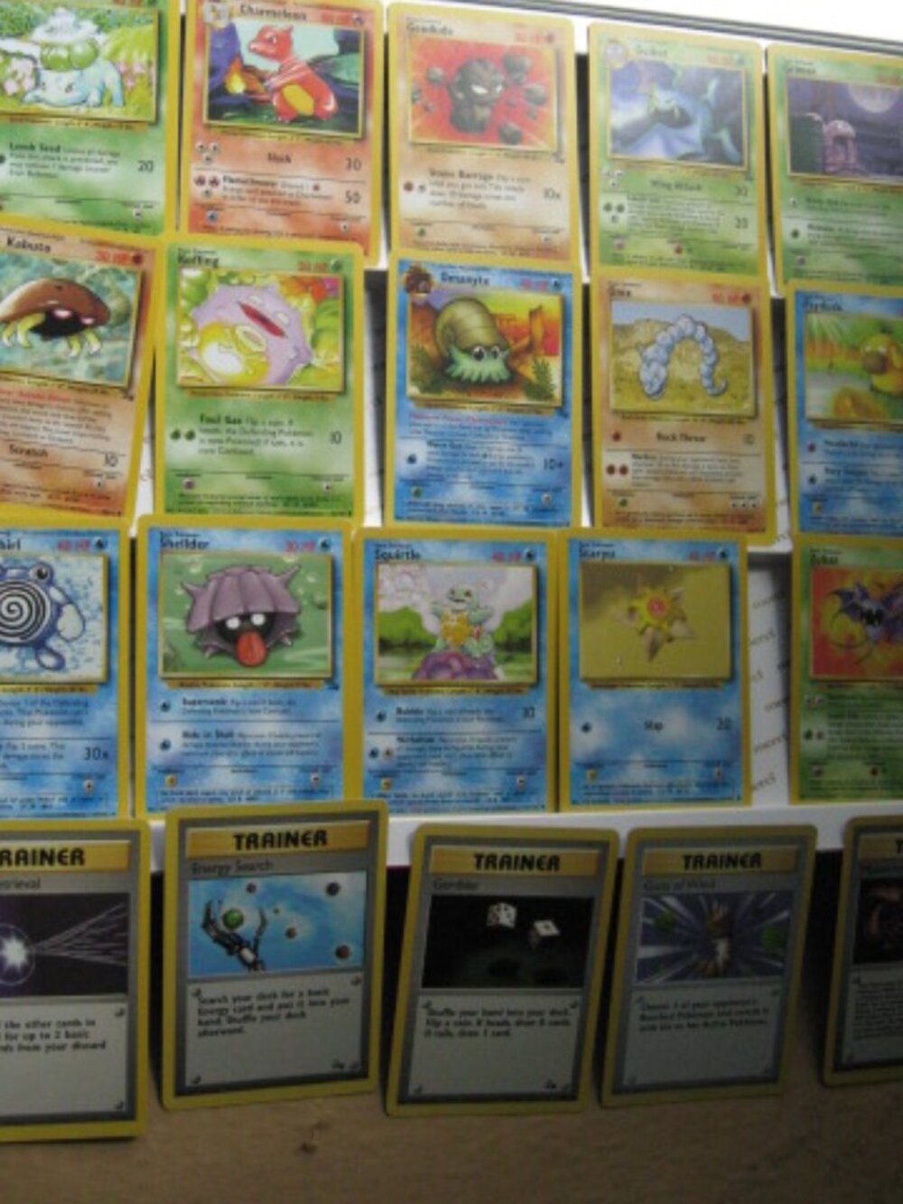 20 Vintage Pokemon Cards (15 Regular w/ 5 Trainers)